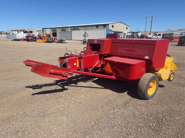 Image of New Holland BC5060 equipment image 2