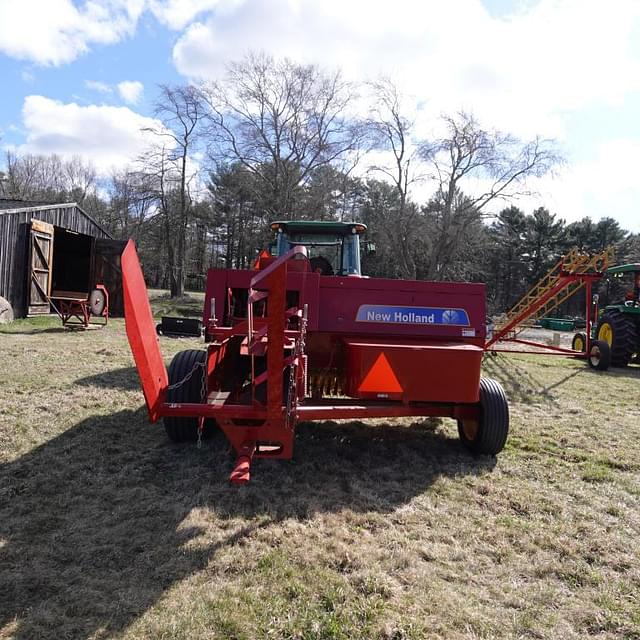 Image of New Holland BC5060 equipment image 4