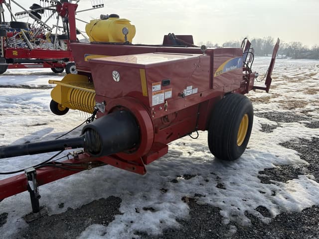 Image of New Holland BC5070 equipment image 4