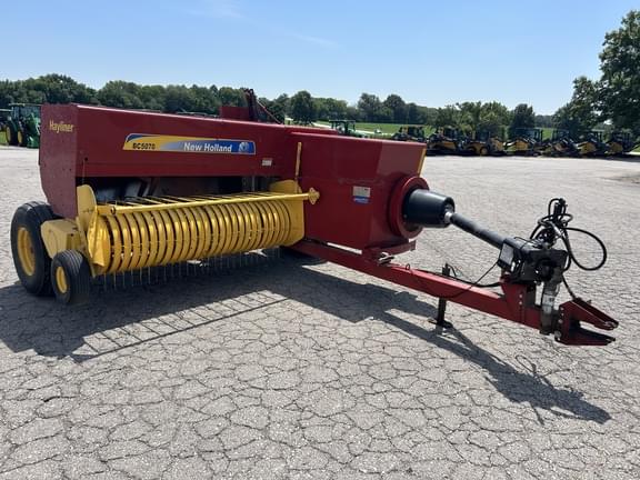 Image of New Holland BC5070 equipment image 3