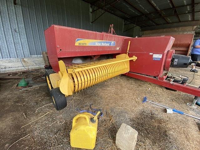 Image of New Holland BC5070 equipment image 1