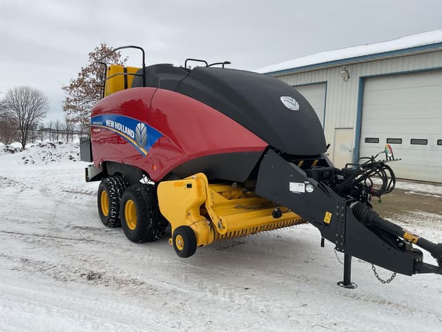Image of New Holland Big Baler 330 equipment image 1