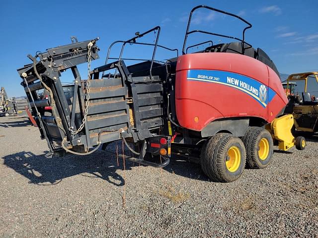 Image of New Holland Big Baler 340 equipment image 3