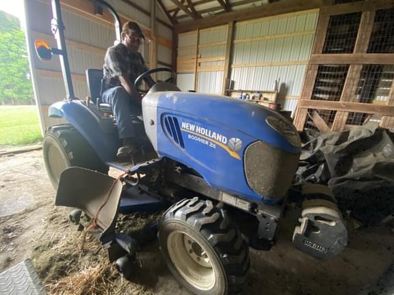 Image of New Holland Boomer 24 Primary image