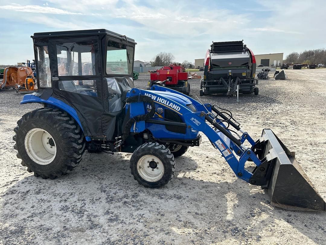 Image of New Holland Boomer 33 Primary image