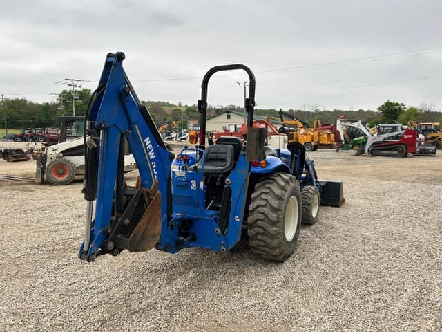 Image of New Holland Boomer 37 equipment image 3