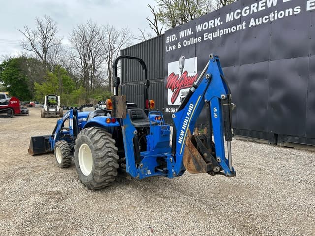 Image of New Holland Boomer 37 equipment image 1