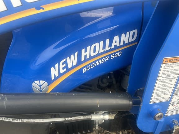 Image of New Holland Boomer 54D equipment image 3