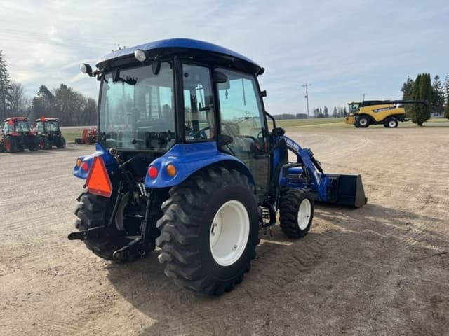 Image of New Holland Boomer 37 equipment image 4