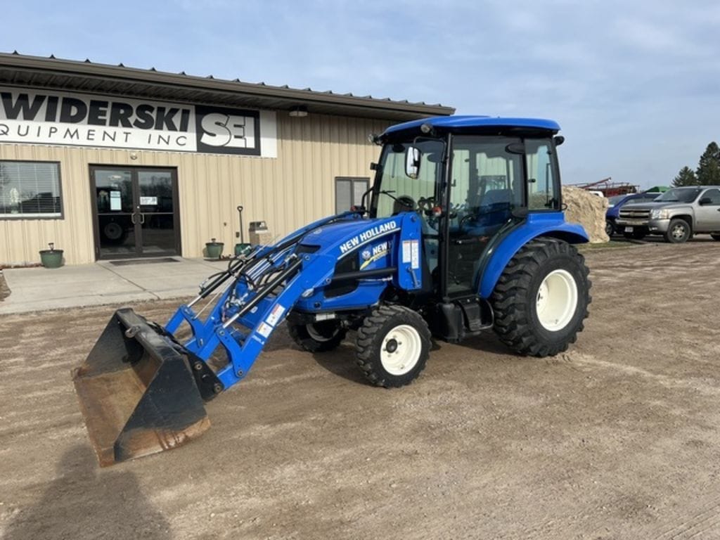 2015 New Holland Boomer 37 Equipment Image0