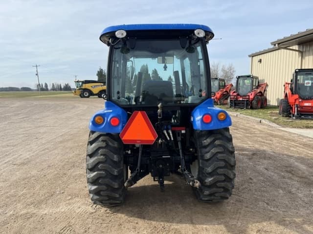 Image of New Holland Boomer 37 equipment image 3