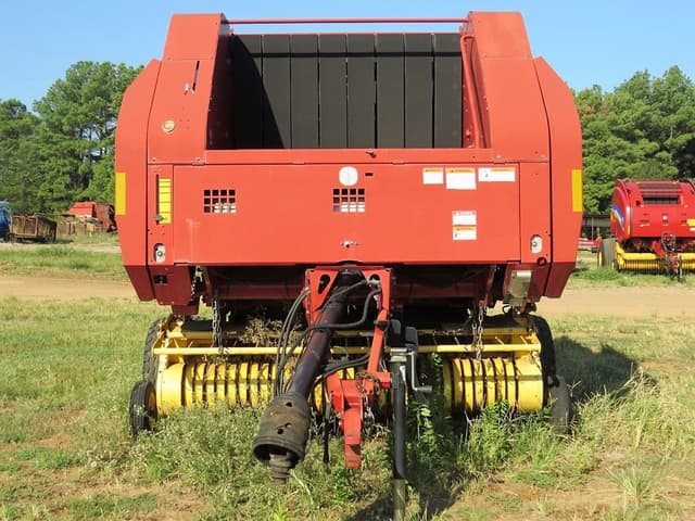 Image of New Holland BR780A equipment image 1