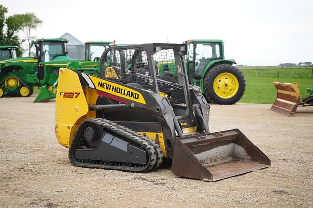 Image of New Holland C227 equipment image 2