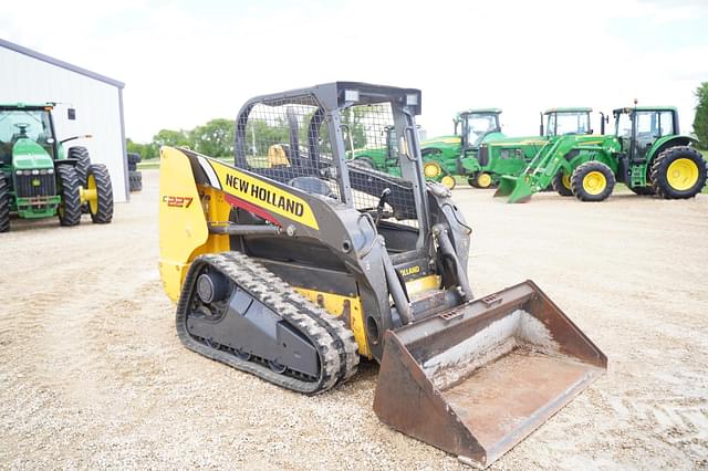Image of New Holland C227 equipment image 1