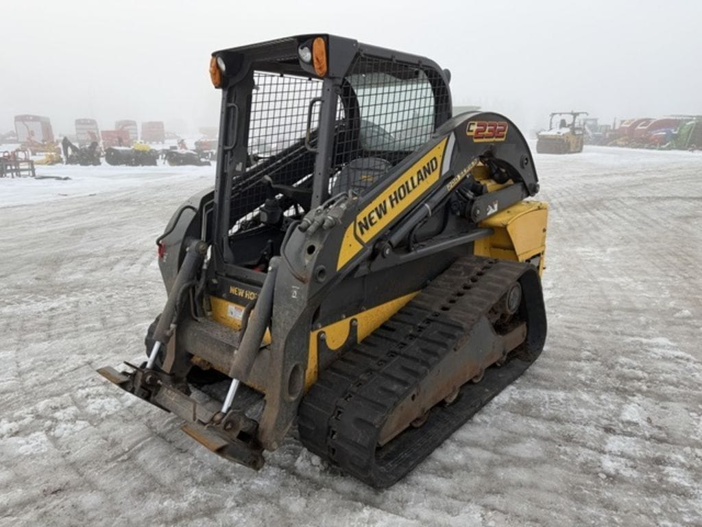2015 New Holland C232 Equipment Image0