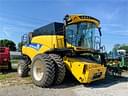 2015 New Holland CR6.90 Image