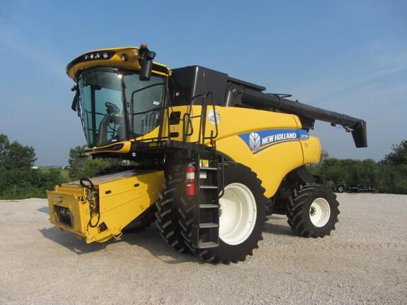 Image of New Holland CR7.90 Primary image