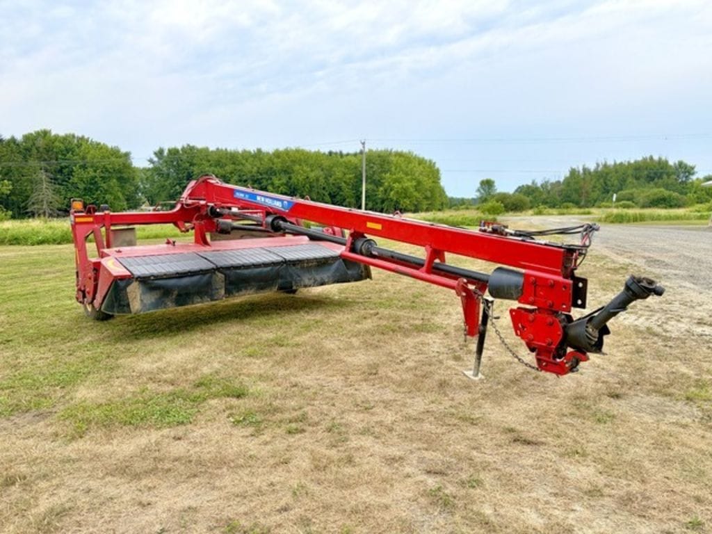 2015 New Holland DB313R Equipment Image0