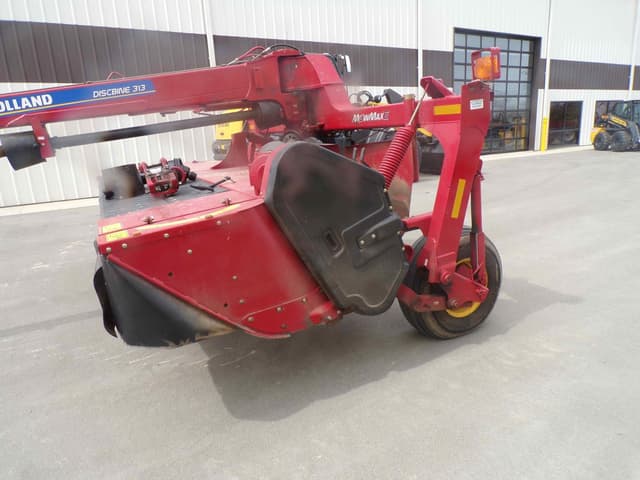 Image of New Holland 313 equipment image 4