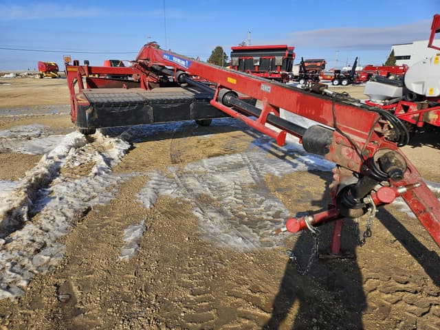 Image of New Holland 313 equipment image 4