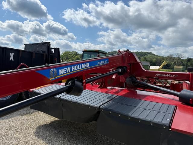 Image of New Holland 313 equipment image 4