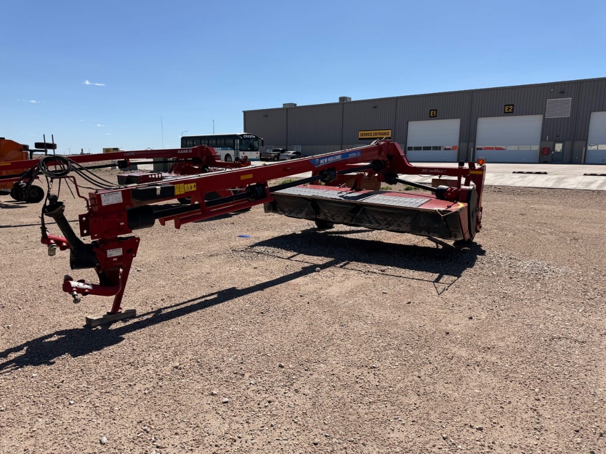2015 New Holland 313 Equipment Image0