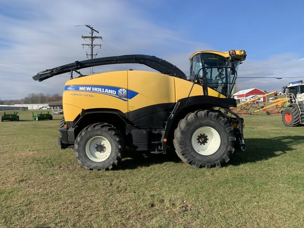 Main image New Holland FR500