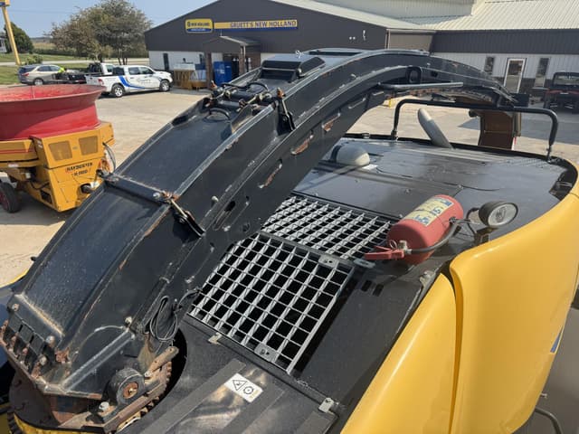 Image of New Holland FR600 equipment image 4