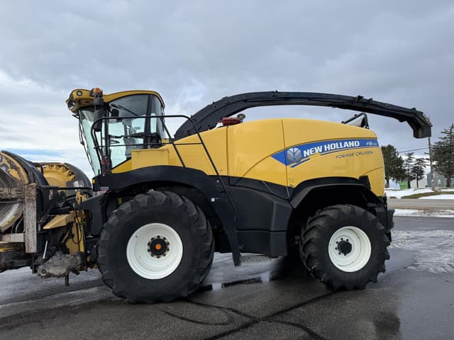 Image of New Holland FR700 equipment image 1