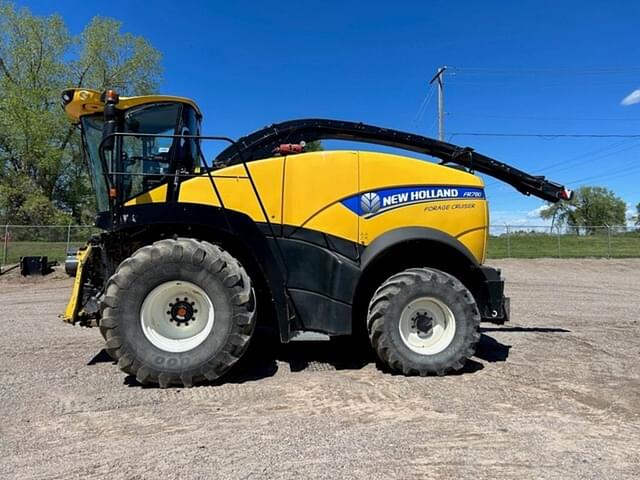 Image of New Holland FR780 equipment image 2