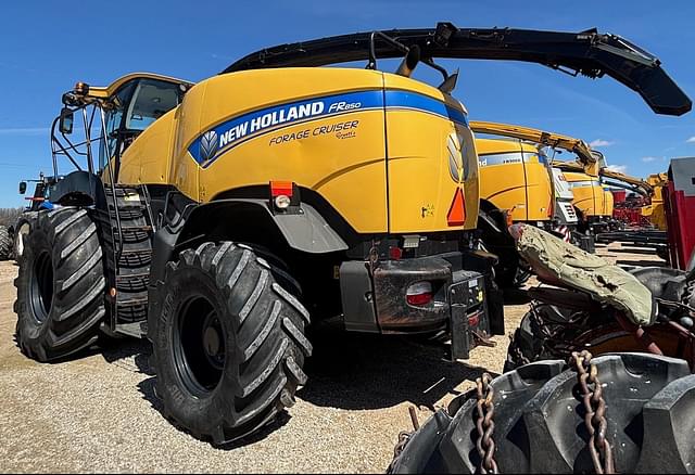 Image of New Holland FR850 equipment image 4