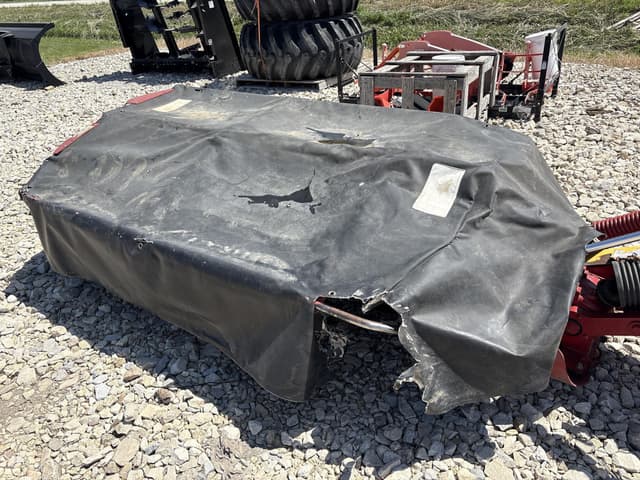 Image of New Holland H6740 equipment image 2