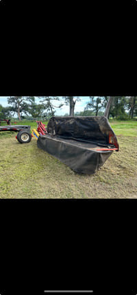 2015 New Holland H6750 Equipment Image0