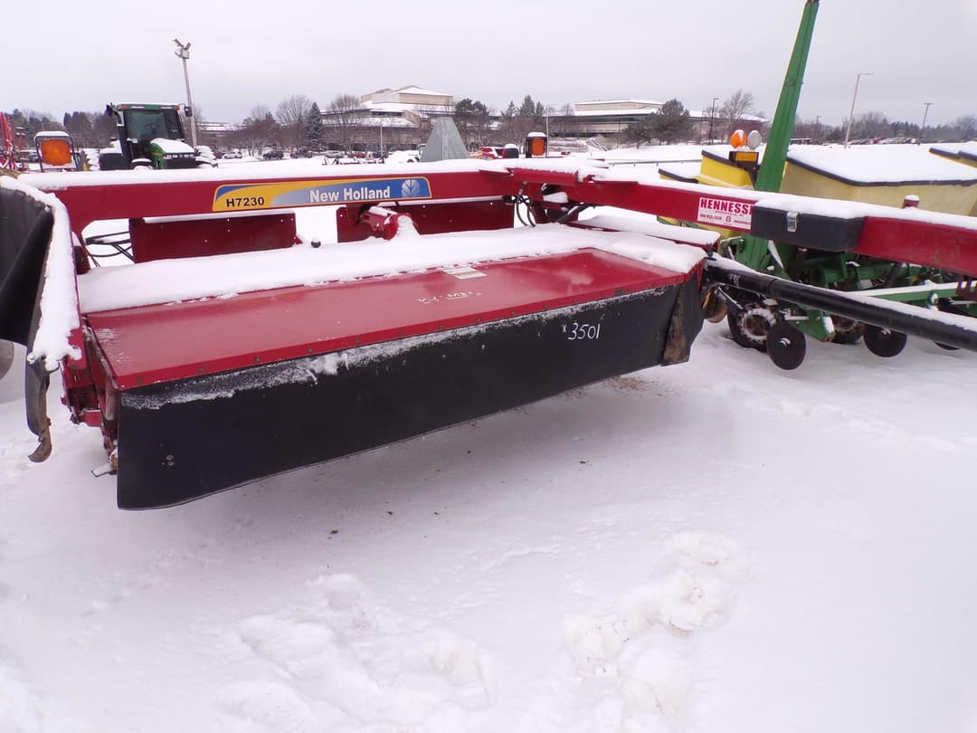 Image of New Holland H7230 Primary image