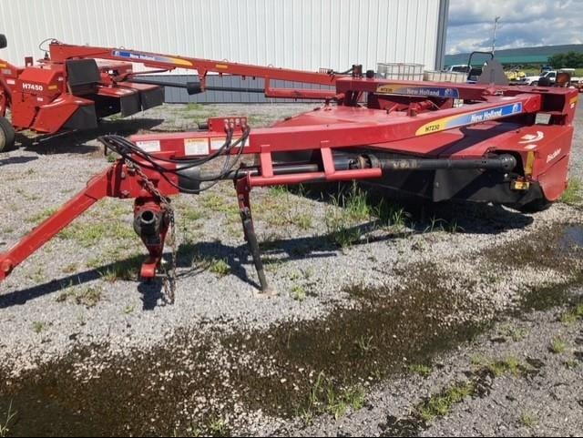 2015 New Holland H7230 Equipment Image0