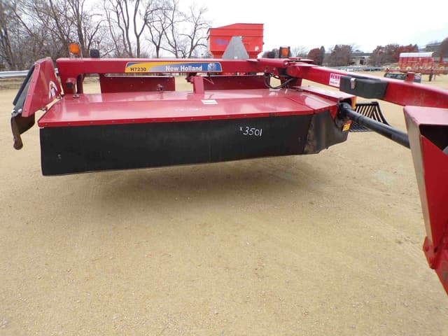 Image of New Holland H7230 equipment image 2