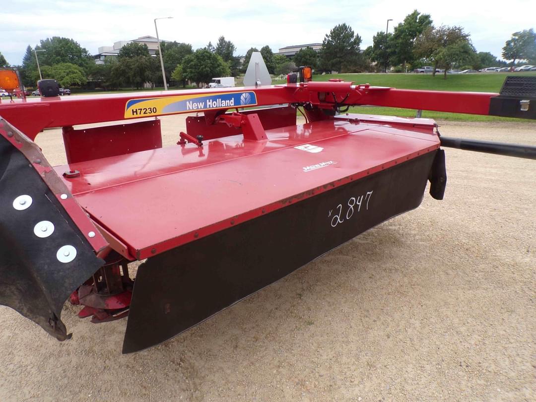 Image of New Holland H7230 Primary image