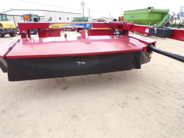 Image of New Holland H7230 equipment image 2