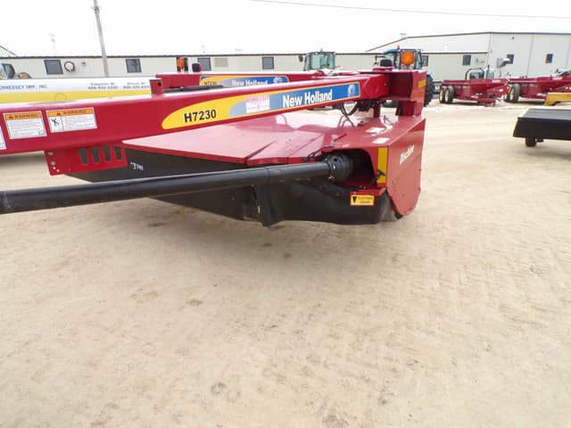 Image of New Holland H7230 equipment image 3