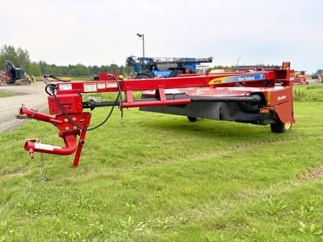 Image of New Holland H7230 equipment image 1