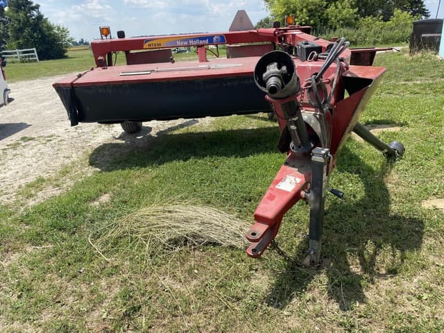 Image of New Holland H7230 equipment image 2