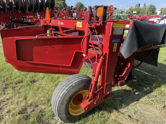 Image of New Holland H7230 equipment image 4