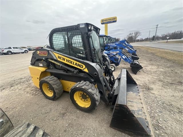 Image of New Holland L218 equipment image 1