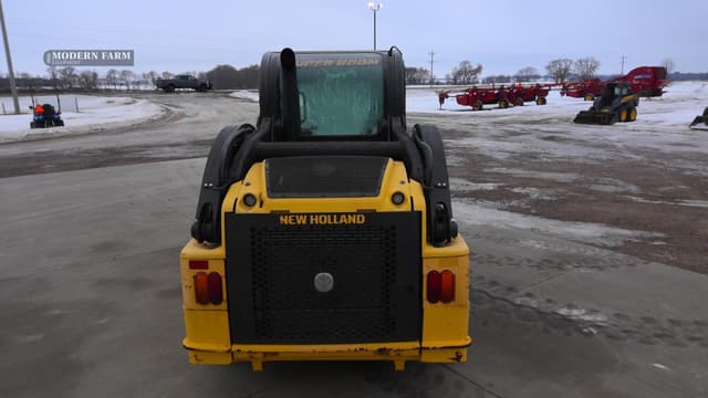 Image of New Holland L218 equipment image 1