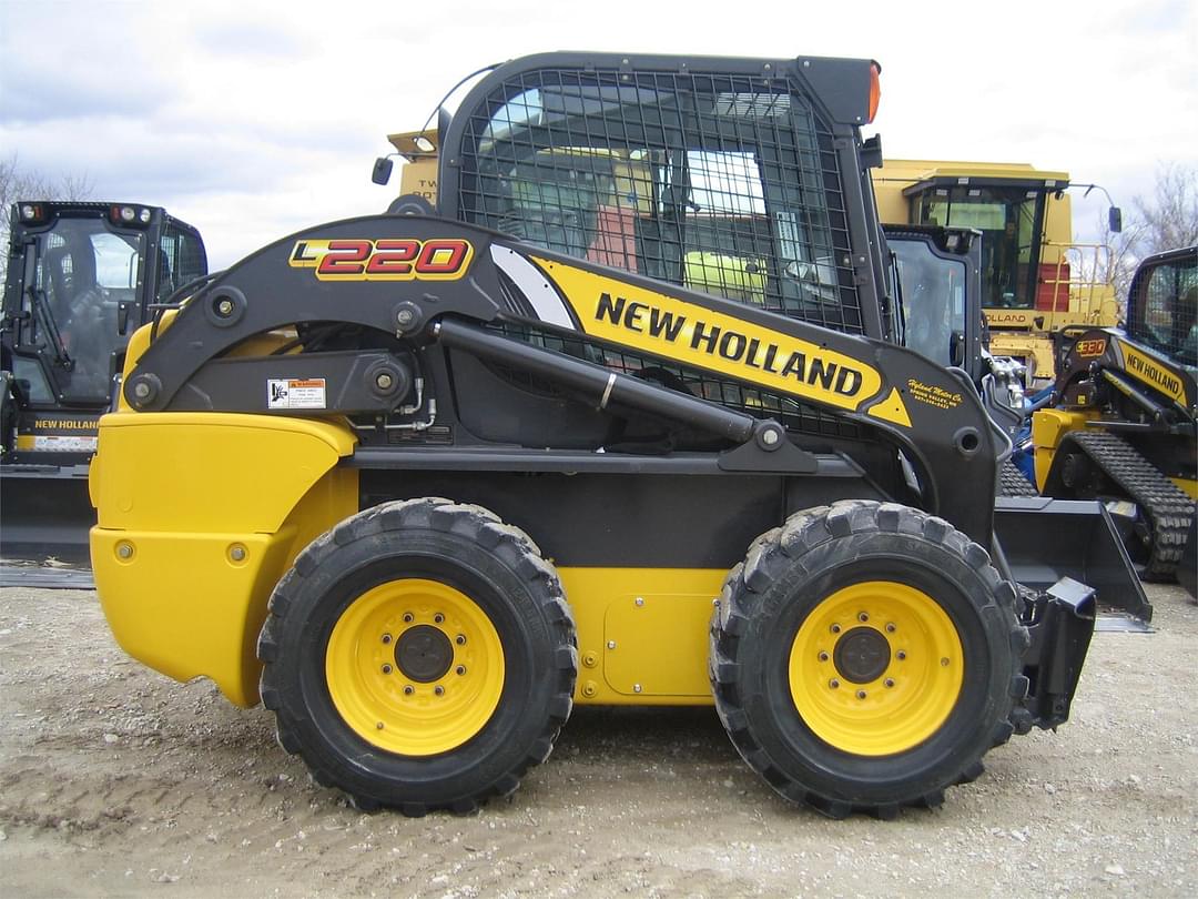 Image of New Holland L220 Primary image