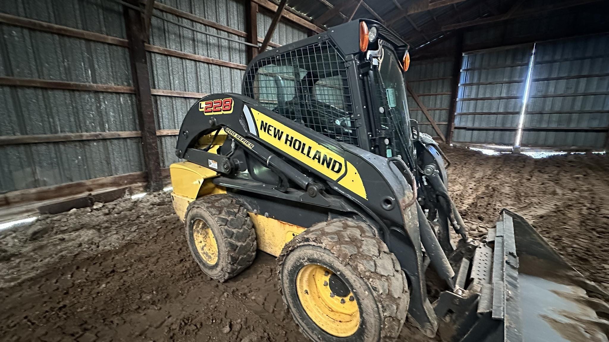 2015 New Holland L228 Equipment Image0
