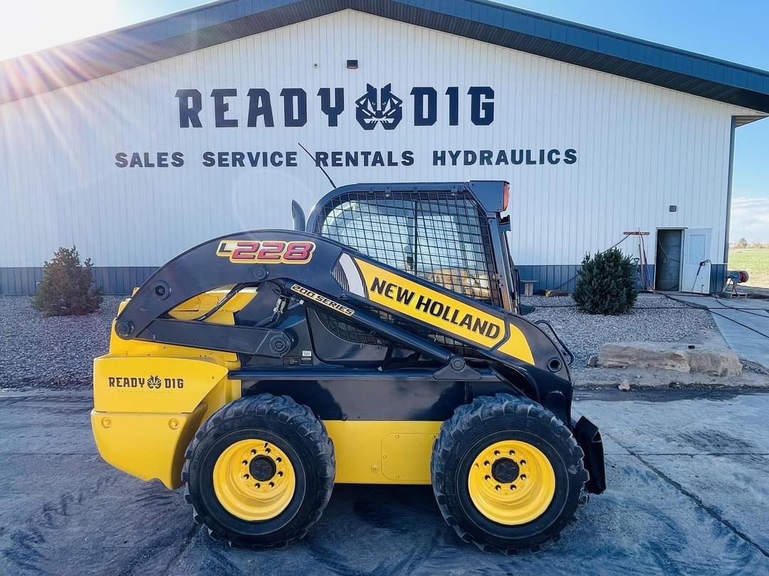 Image of New Holland L228 Primary image