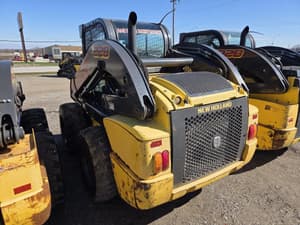 2015 New Holland L228 Image