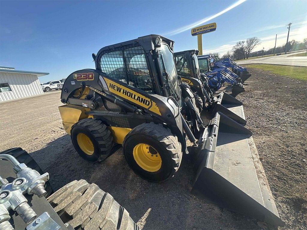 Image of New Holland L230 Image 1