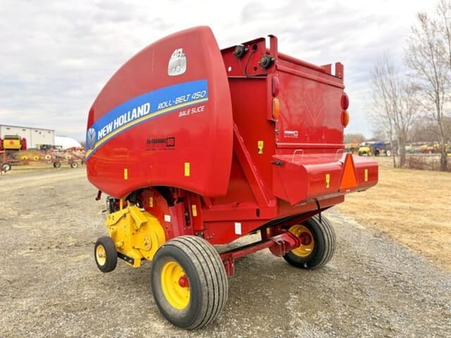 Image of New Holland RB450 equipment image 4